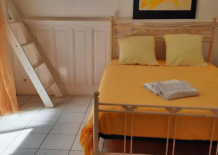 D'artiste Avec 2 Et 2 Salles De Bain Privees Accommodatie bij particulieren